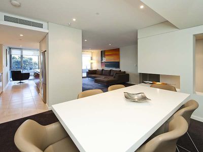 201 / 19 The Circus, Burswood