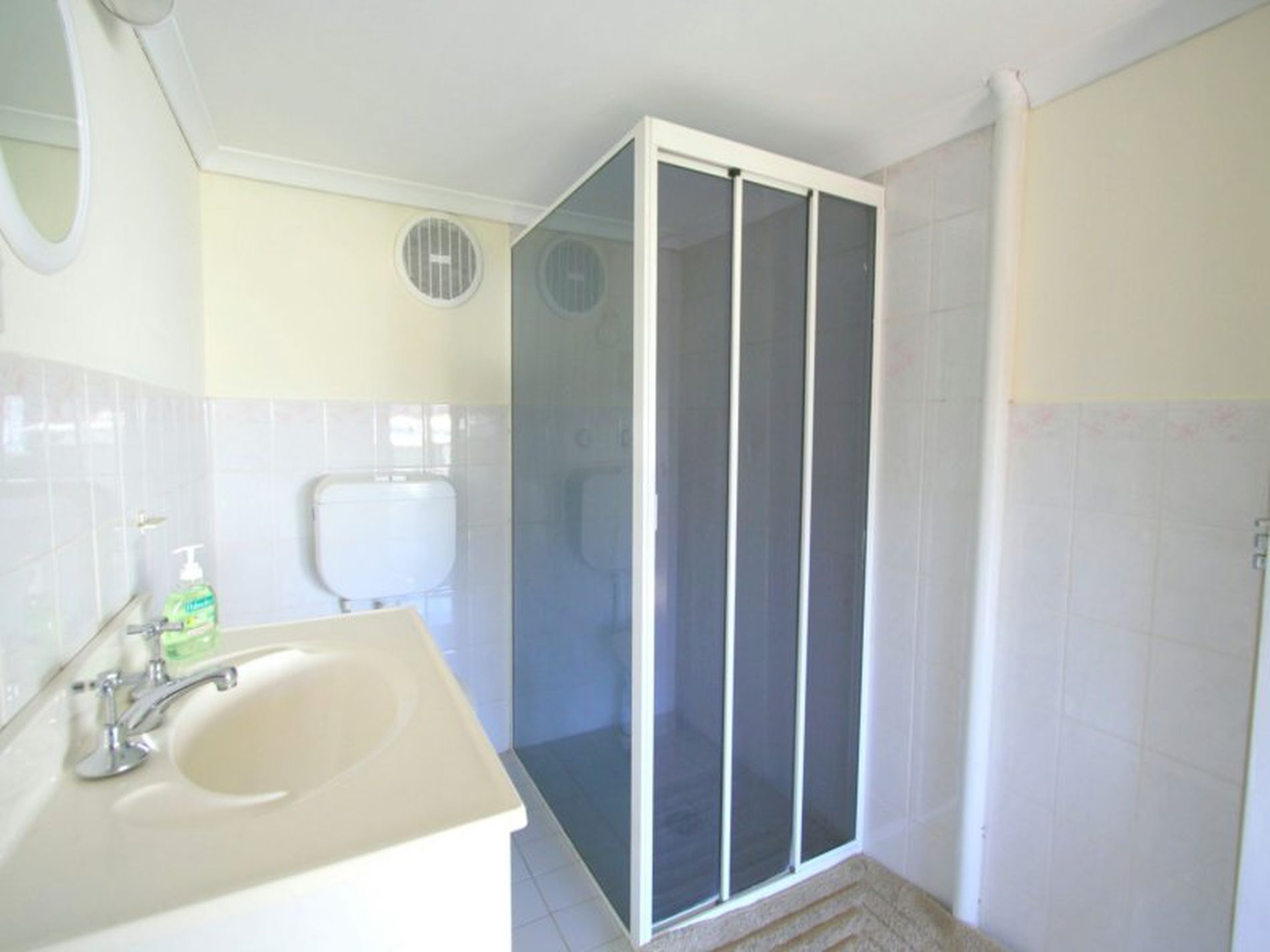 23 Cumberland Ave, Georges Hall