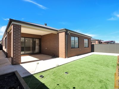 17 Monaco Grove, Strathtulloh