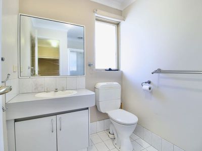 32 Argonaut Avenue , Waikiki