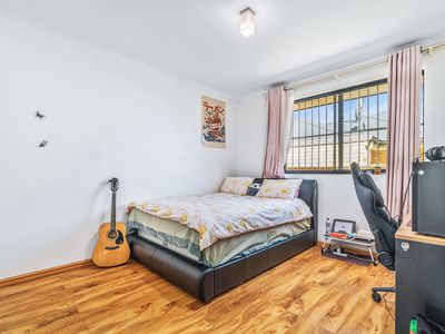 10 Holywell Street, Middle Swan