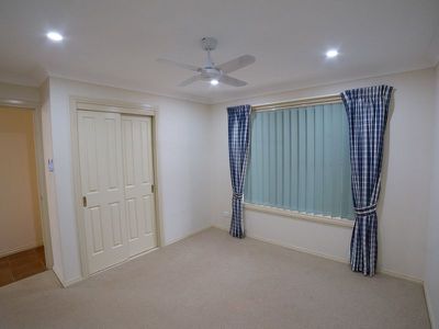 2 Brian Hambly Place, Dubbo