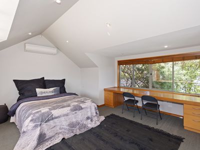 7 Benjamin Lane, Huntsbury