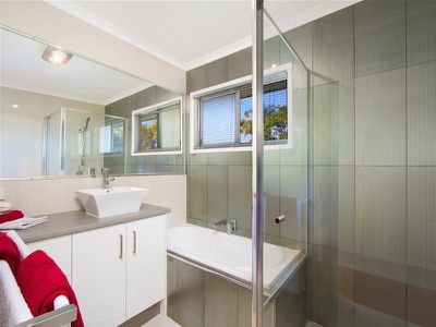 18 Charlane Street, Underwood