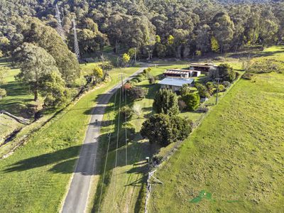 30 Hores Lane, Tawonga