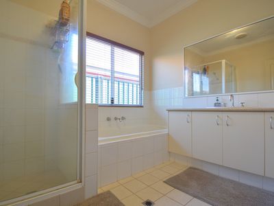 8 Snappy Gum Way, South Hedland
