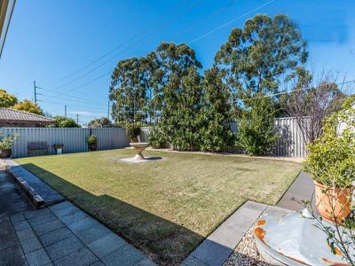 48 Colonial Drive, Bibra Lake