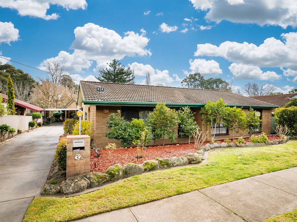 1 / 32 HUON CREEK ROAD, Wodonga sellbuyrent