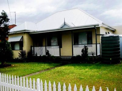 6 Banksia St, Windang