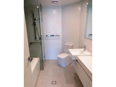 207 / 3 Grand Court, Fairy Meadow