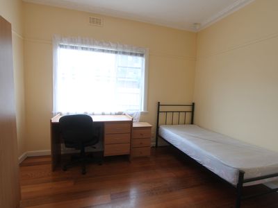 11 Beddoe Avenue, Clayton