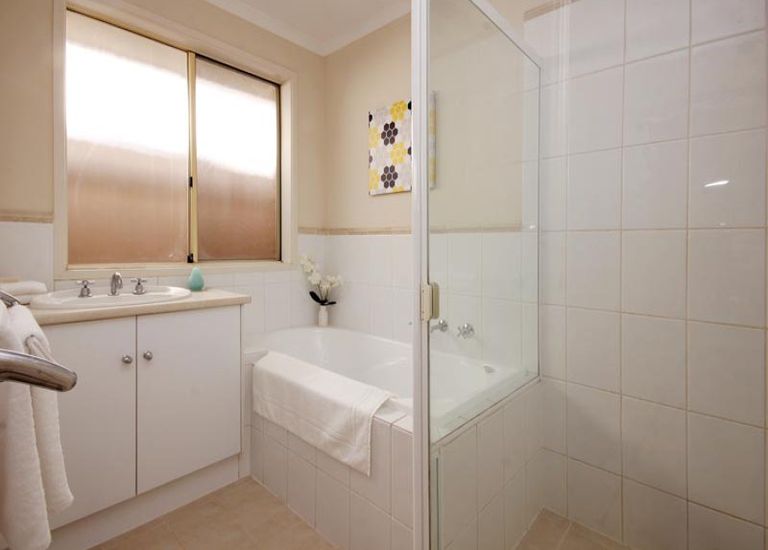 25 Alderman Avenue, Seacombe Gardens