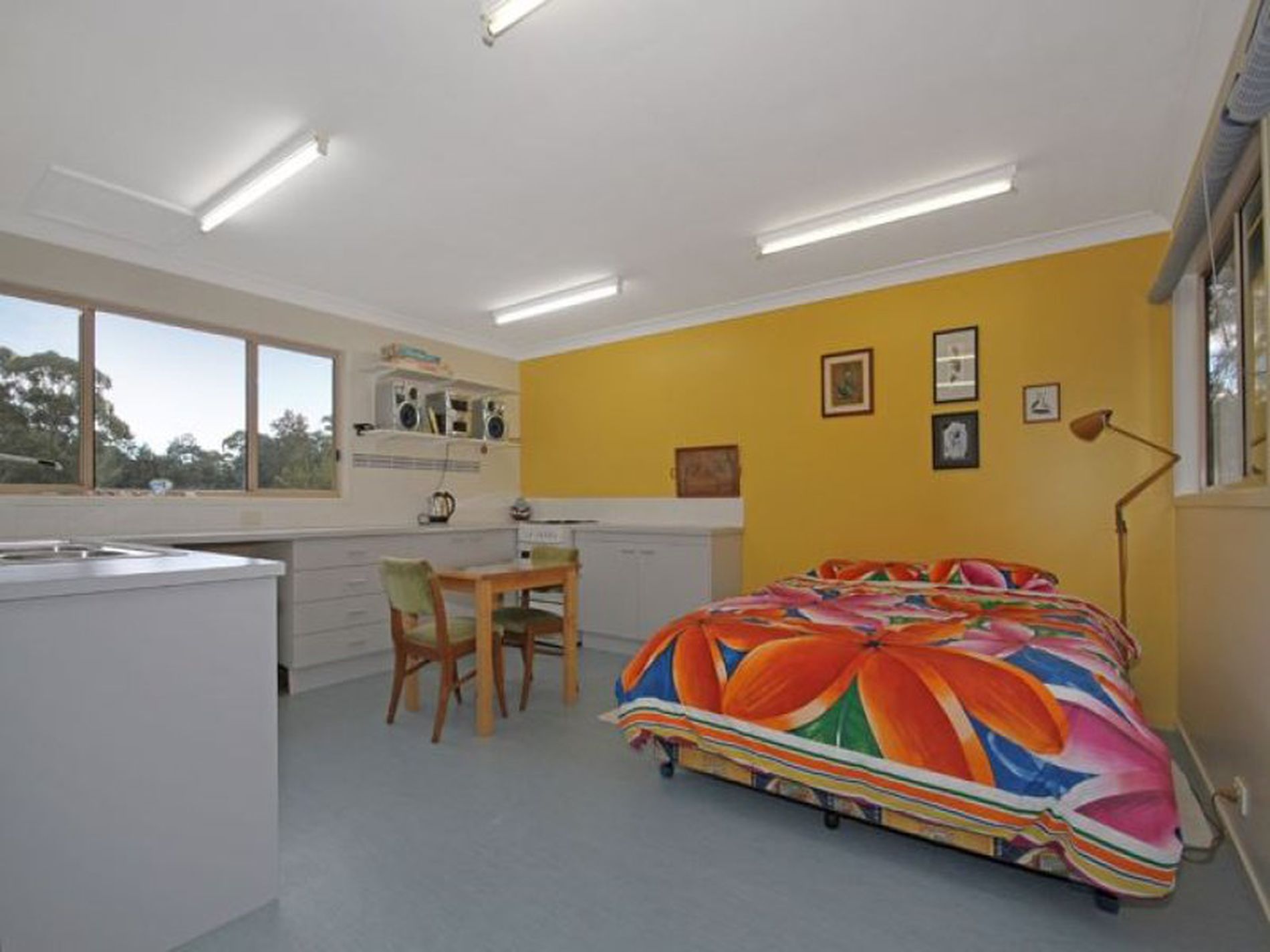 2 / 15 Clyde Street, Mollymook Beach