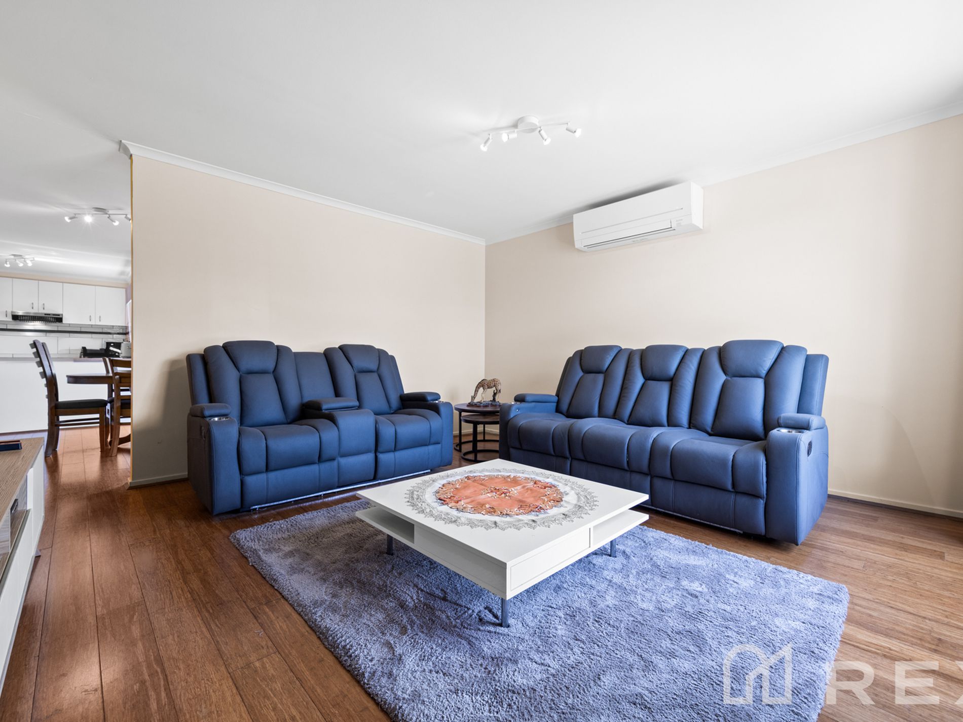 19 Calais Cct, Cranbourne West