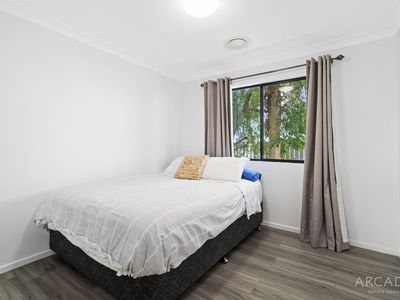 4 / 5 Livingstone Street, Yeerongpilly