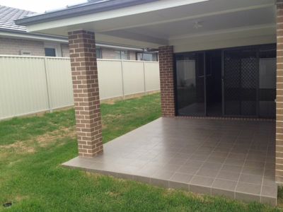 9 Ekins Place, Oran Park