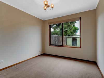 2 / 193 Ballan Road, Wyndham Vale