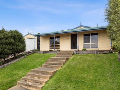 20 The Court, Leopold