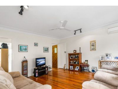 14 Alleena Street, Chermside