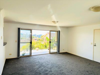 3 / 43 New Dapto Road, Wollongong