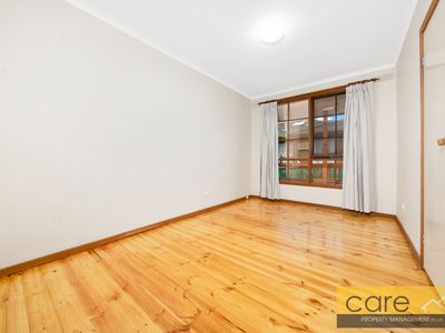 33 Monkhouse Drive, Endeavour Hills