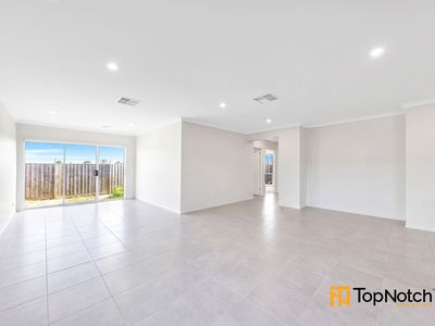 446 Mandalay Circuit, Beveridge