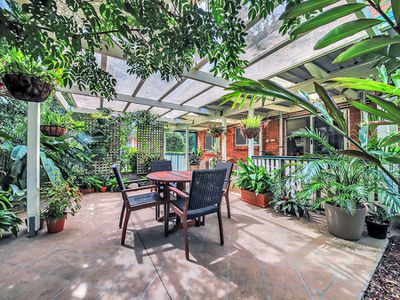 27 Sunstone Street, Manly West