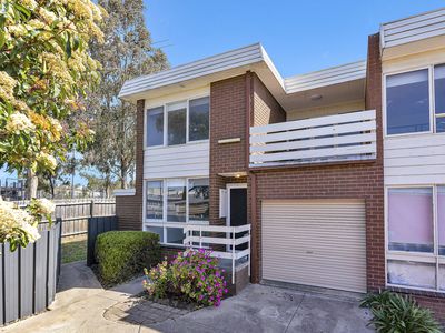 7 / 45 Bloomfield Avenue, Maribyrnong