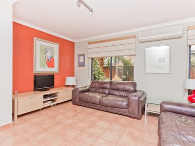 8 Mira Mar Street, Doubleview