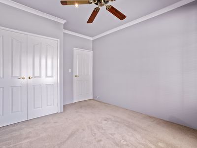 64 Egerton Drive, Serpentine