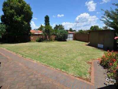 11 Edinburgh Ave, Dubbo