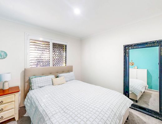 Spacious Family Living in the Heart of Old Tewantin image 11