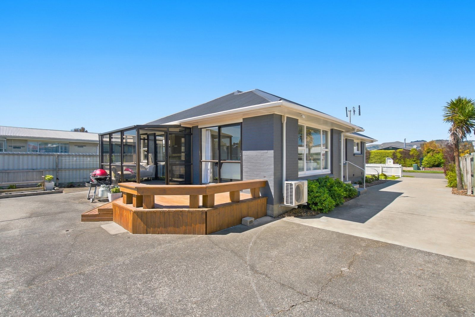 20 Blakehall Place