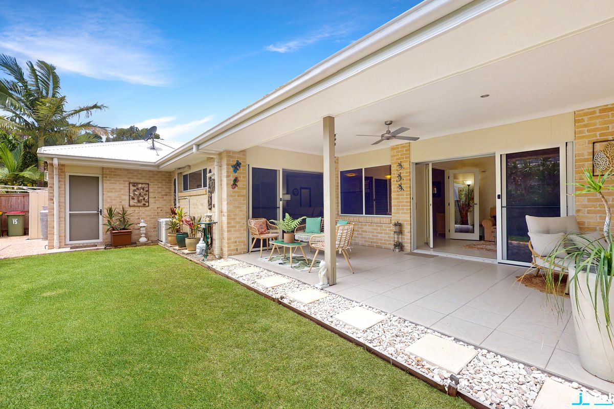 15 Oakleaf Close, Tewantin
