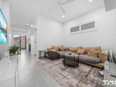 4 / 75-77 Adelaide Street, Oxley Park