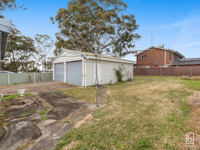 6 Stelling Avenue, Kanwal