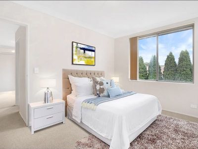 9 / 30 Barber Avenue, Eastlakes
