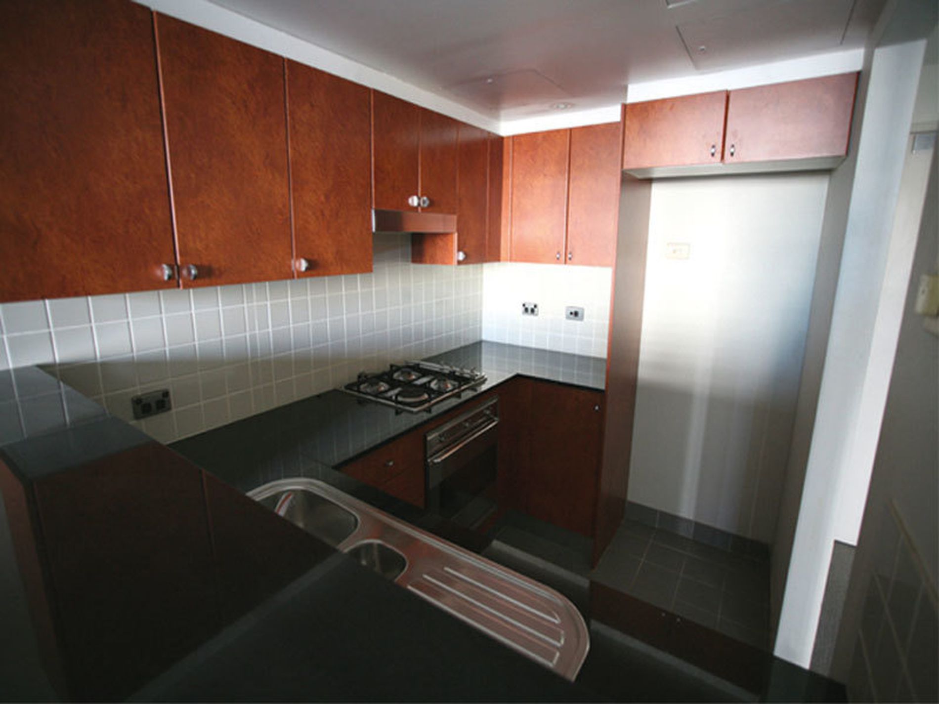 2002 / 1 Hosking Place, Sydney