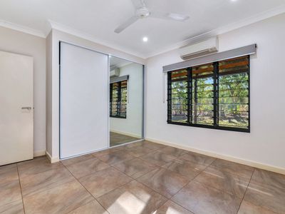 270 Beddington Road, Herbert