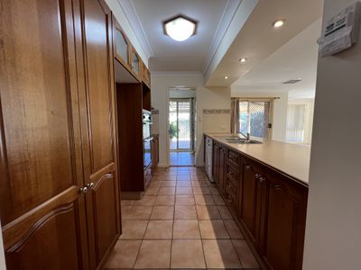 4 Gasnier Place, Dubbo
