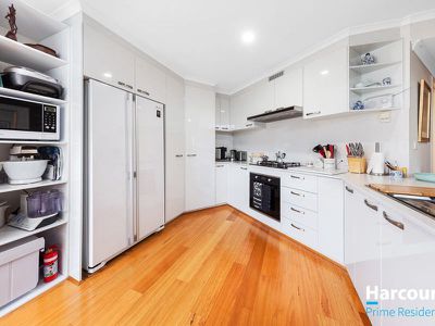 19 / 49 Leahy Close, Narrabundah