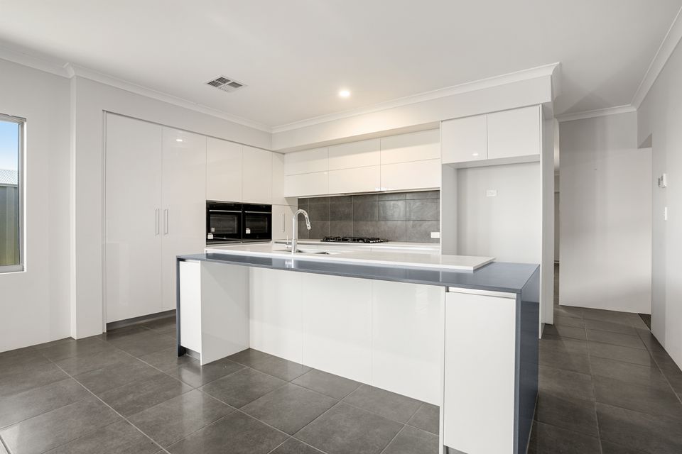 24 Flemington Drive, Baldivis