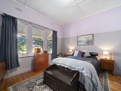 120 Shanks Lane, Boorolite