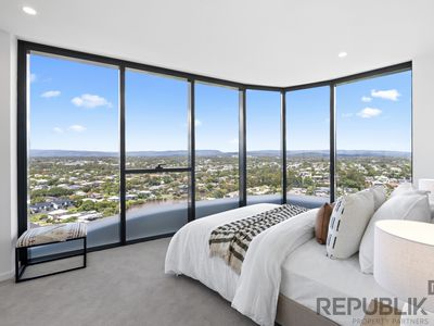 1807 / 180 Marine Parade, Labrador