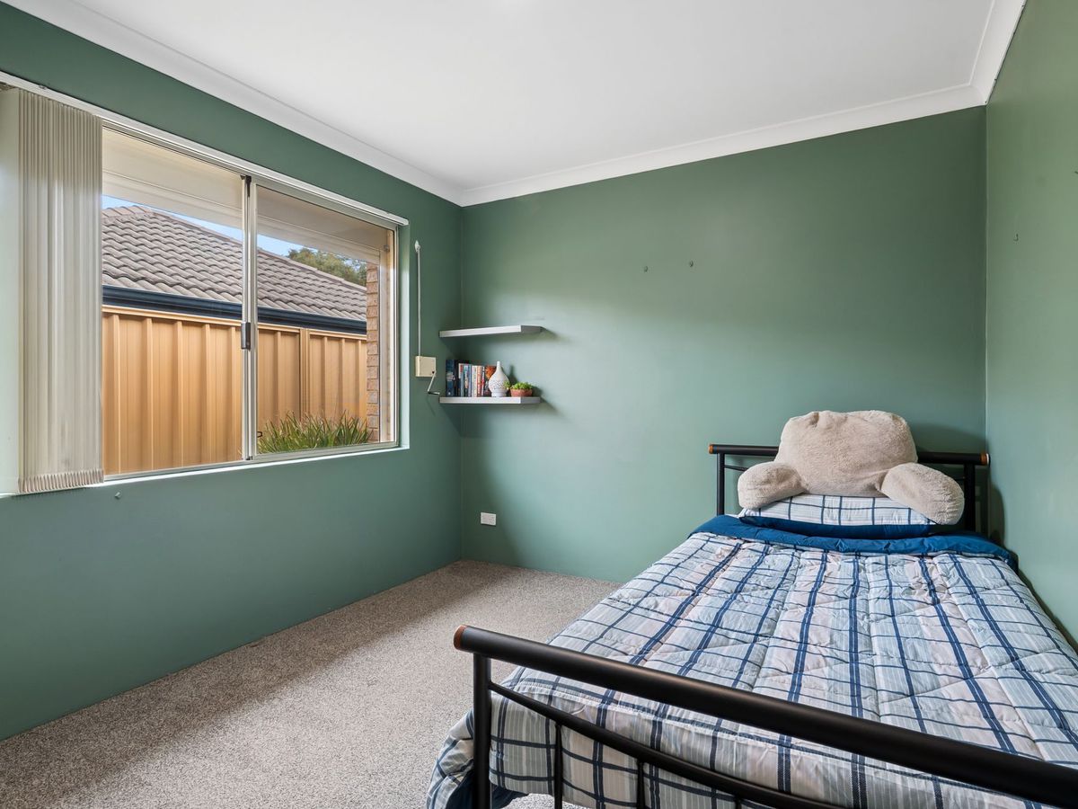 56 Cheltenham Loop, Bertram