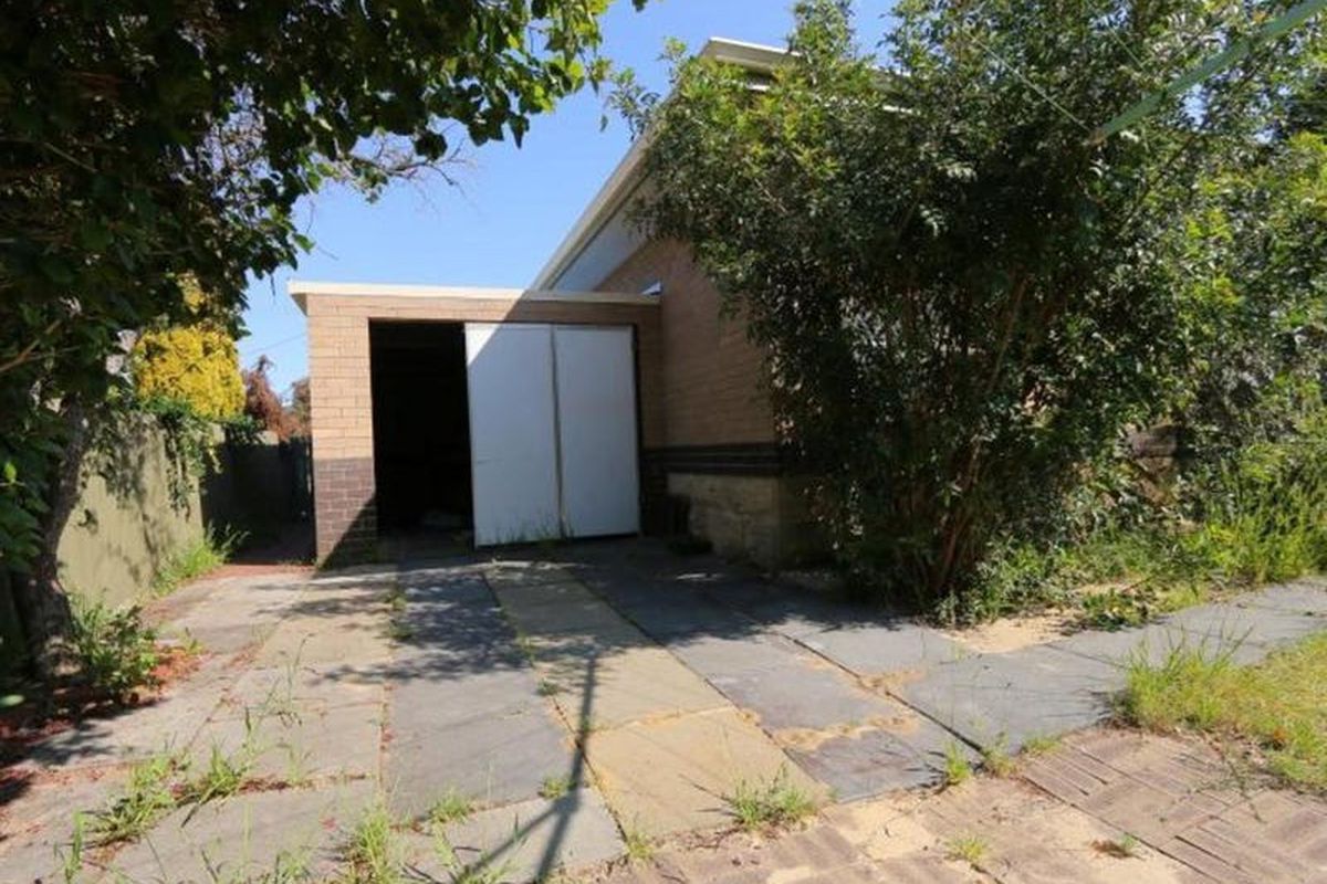 615 Beach Road, Warwick