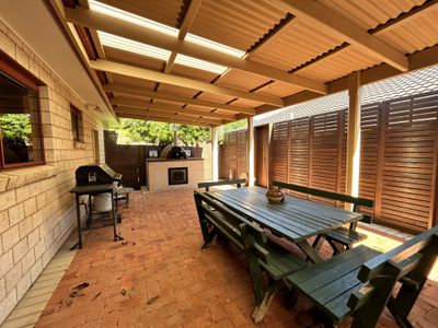 2 Barracks Close, Dubbo