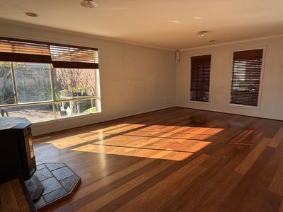 7 Conquest Drive, Werribee
