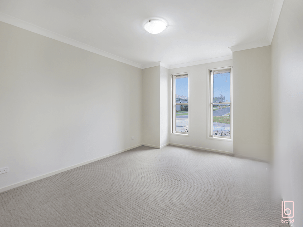 35 Fernhill Avenue, Hamlyn Terrace