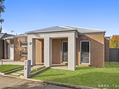 12 City Vista Court, Fraser Rise